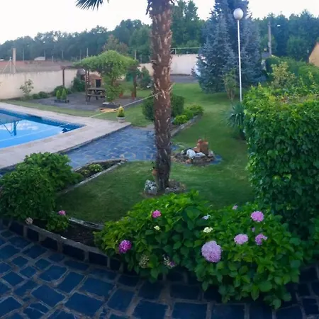 Chalet Con Piscina Privada • La Casita Del Tera Villa Micereces de Tera