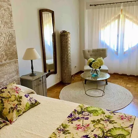 Chalet Con Piscina Privada • La Casita Del Tera Micereces de Tera