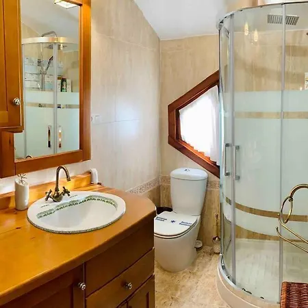 Chalet Con Piscina Privada • La Casita Del Tera